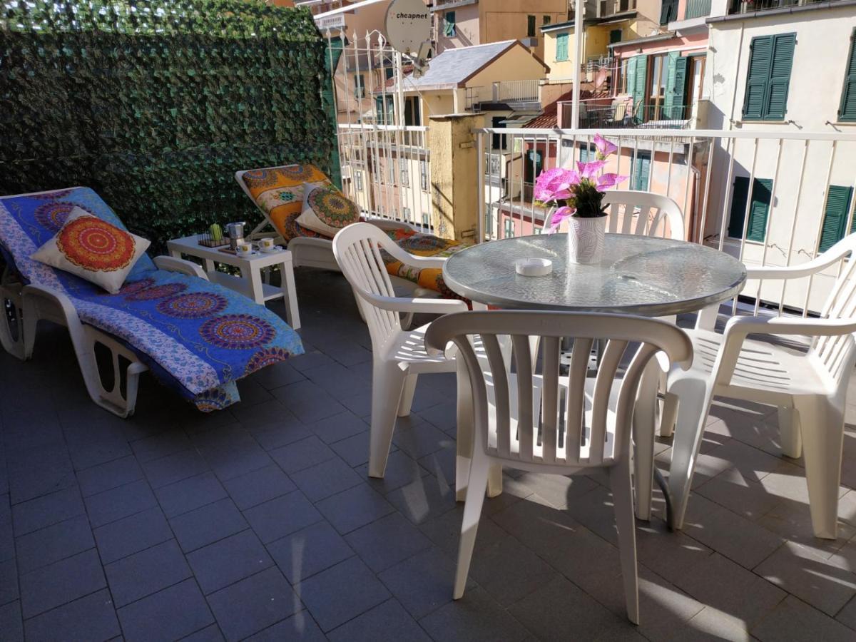 Shanti 1 - Terrace Apartment Riomaggiore Bagian luar foto