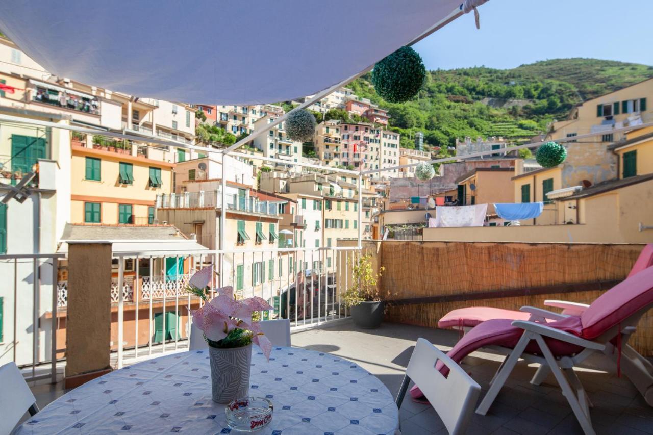 Shanti 1 - Terrace Apartment Riomaggiore Bagian luar foto