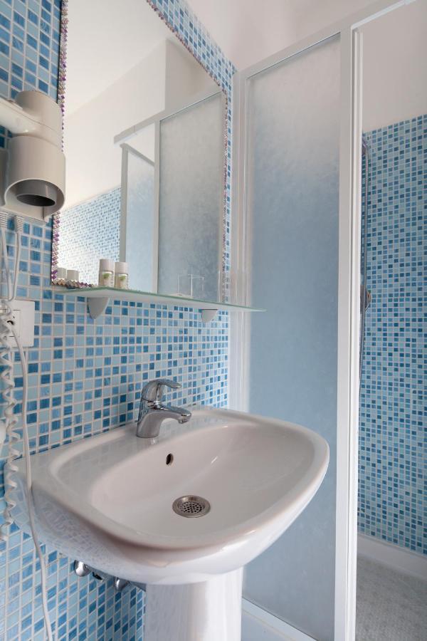 Shanti 1 - Terrace Apartment Riomaggiore Bagian luar foto