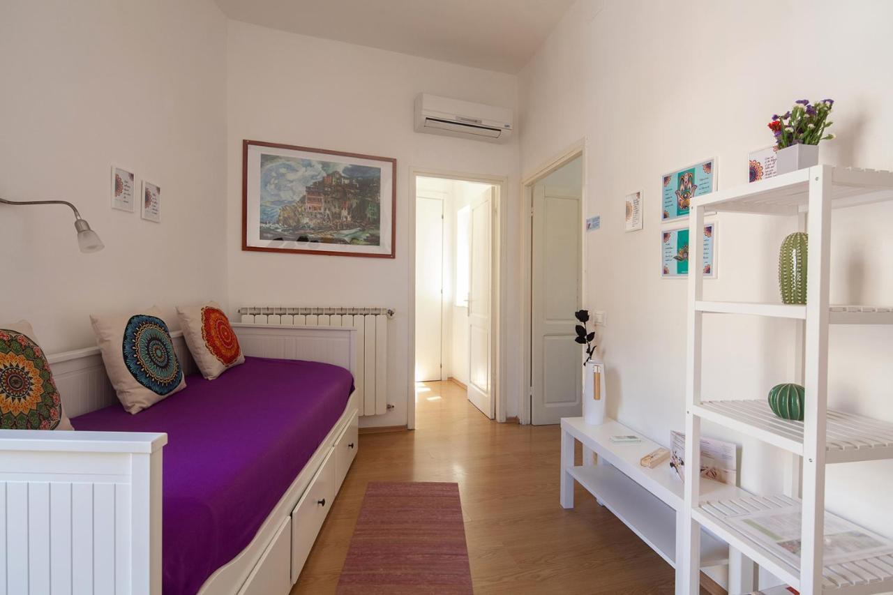 Shanti 1 - Terrace Apartment Riomaggiore Bagian luar foto